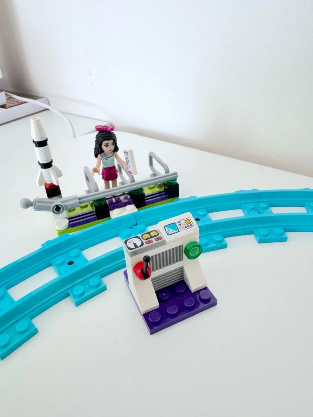 LEGO Friends Amusement Park Roller Coaster (#41130, 1124 pieces) - Retired